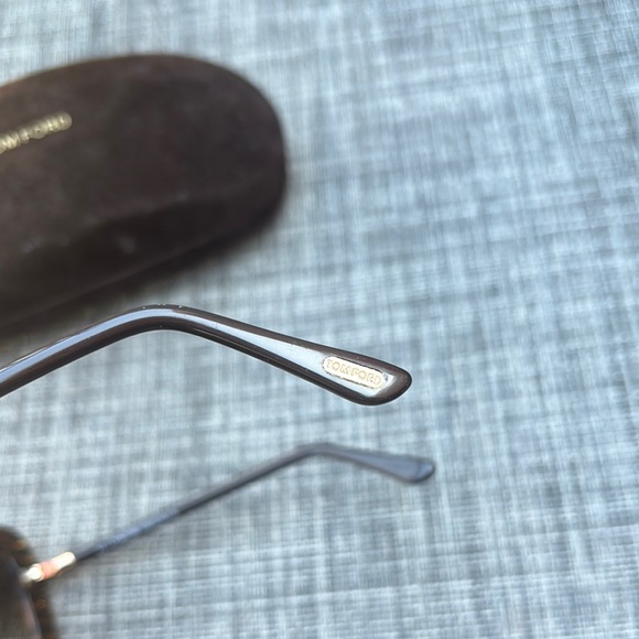 TOM FORD "Linda" Brown Tortoise Butterfly Acetate Sunglasses - TF 324 50F - Picture 7 of 10